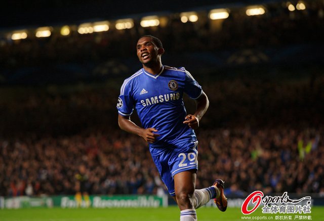  努涅斯梅开二度利物浦主场轻取伯恩利