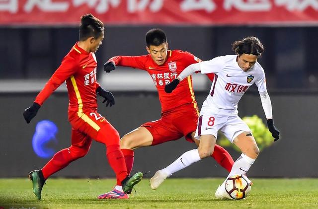  亚眠保级关键战全取三分看到曙光