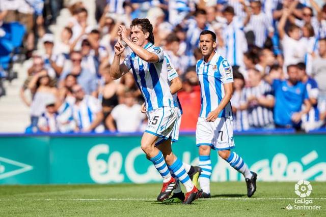  西汉姆联逆境翻盘，客场逆转豪取三连胜